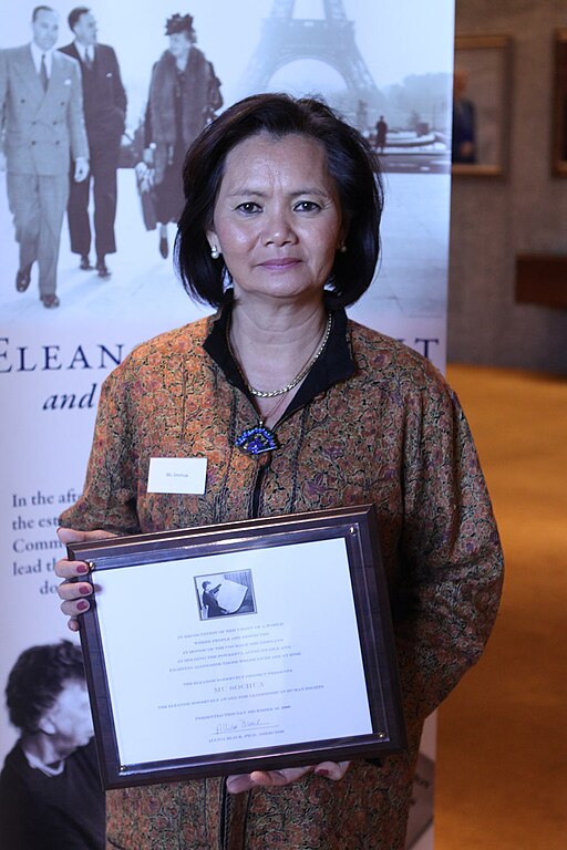 Mu Sochua With the Eleanor Roosevelt Ward