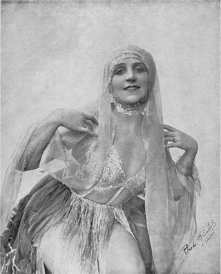 <span class="mw-page-title-main">Natalia Vladimirovna Trouhanowa</span> French ballet dancer of Ukrainian origin