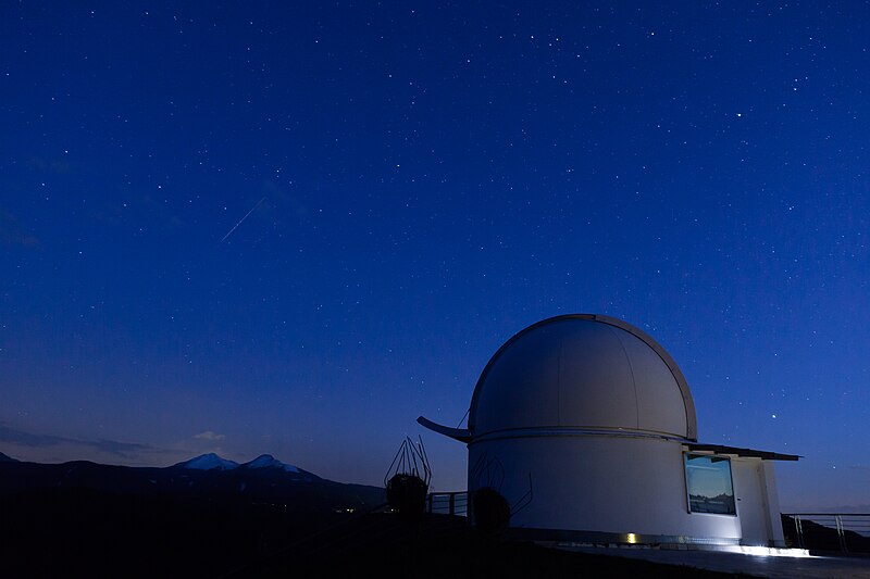 File:Observatory sky and stars (Unsplash).jpg