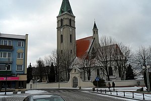 Olesno Śl.Polska-Rynek kościół - panoramio.jpg
