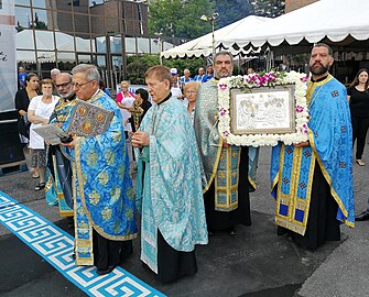 Procession of the Epitaphios of the Theotokos, Ottawa (2018).