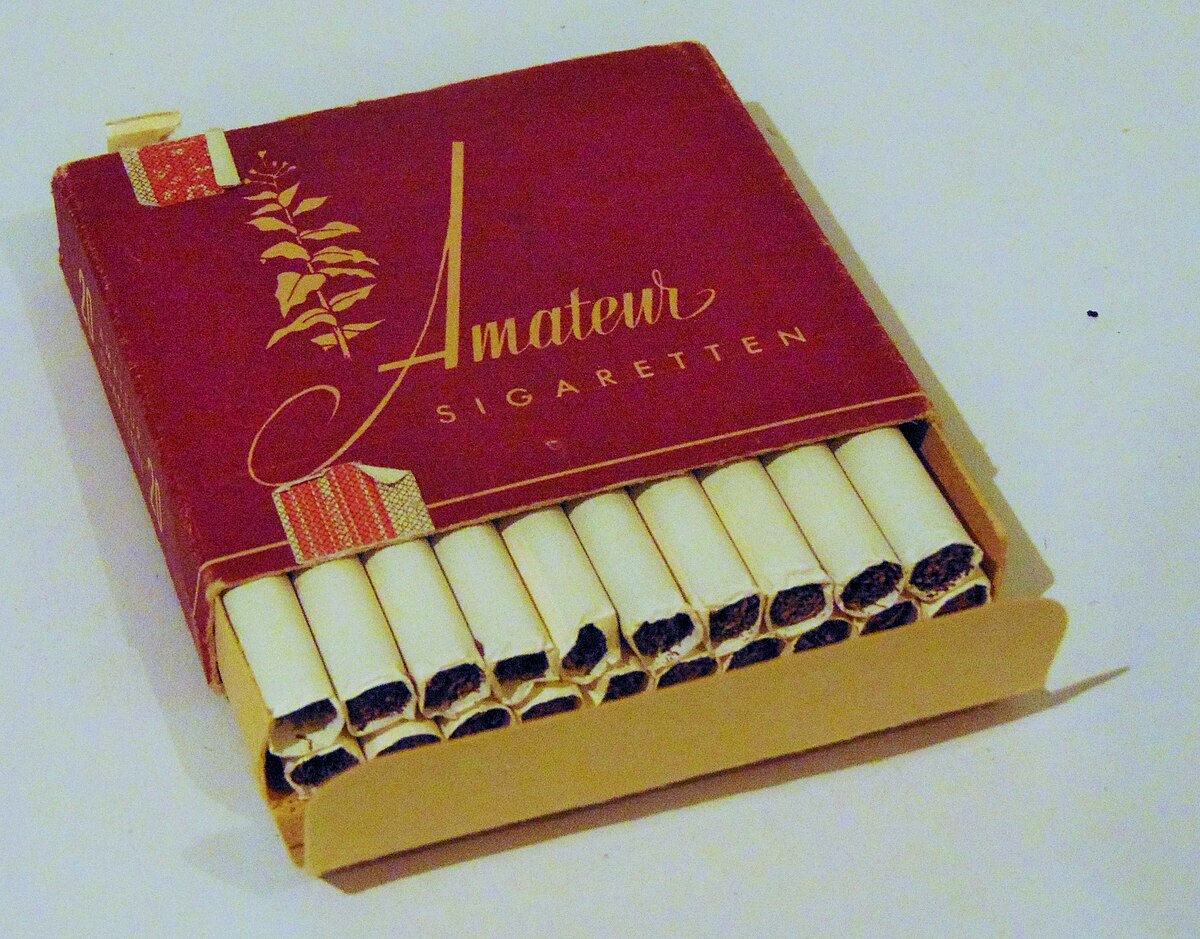 File Package Of Amateur Cigarettes Home Grown In The Netherlands Jpg Wikimedia Commons