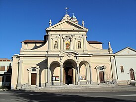 Parrocchia Santa Maria Assunta Lesmo.jpg