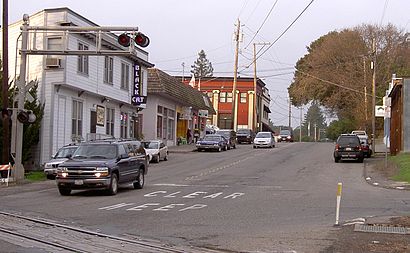 How to get to Penngrove with public transit - About the place