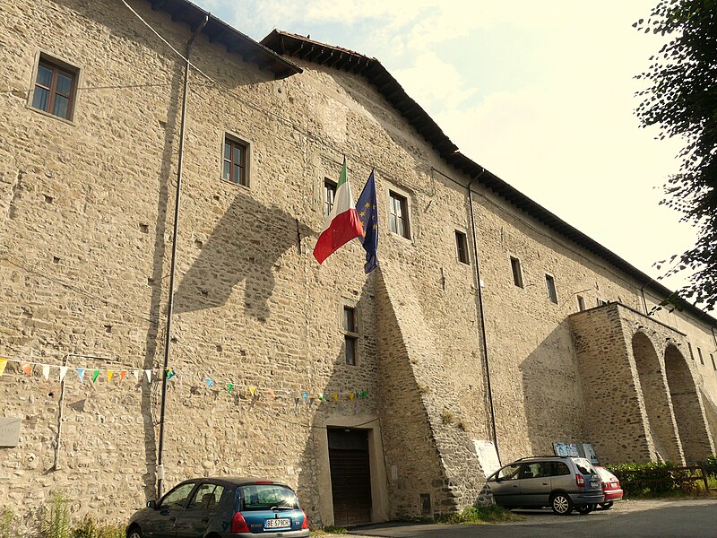 File:Pontremoli-archivio di stato.JPG