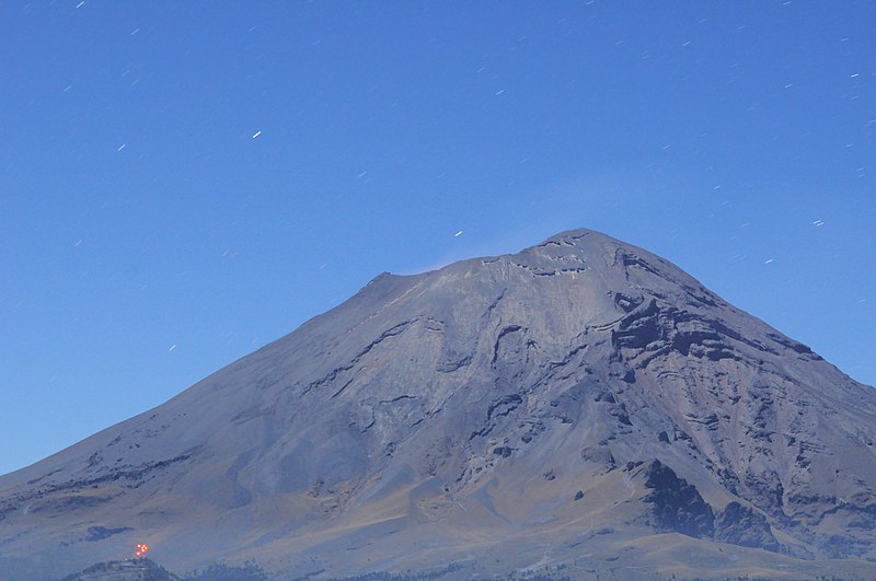 File:Popocatepetl volcano in Mexico 20141204.jpg