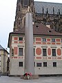 Obelisk na třetím nádvoří Pražského hradu.