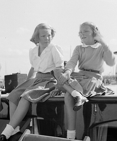 Beatrix and Irene on board the Piet Hein in 1946