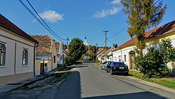 Δρόμος προς την εκκλησία