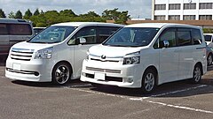 Тойота воху. Тойота Ноах Вокси. Тойота Ноах 2007. Toyota Noah, Voxy 2007-2013. Тойота Вокси 2010.