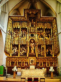 Retablo mayor.]] Una de las joyas de San Pablo es sin duda su retablo mayor. Fue encargado en 1515 a Damián Forment‏‎, autor del retablo de la [[Basílica del Pilar}}