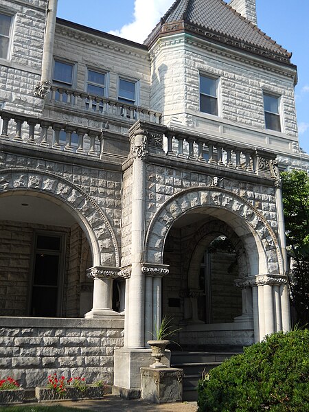 File:Ronald McDonald House in Philadelphia 02.JPG