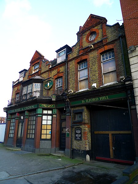 File:Rose and Crown, Ilford, IG1 (5128314086).jpg