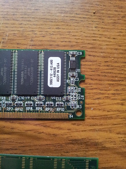 SDRAM memory module, zoomed