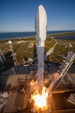 Start rakety Falcon 9 s družicí SES-10