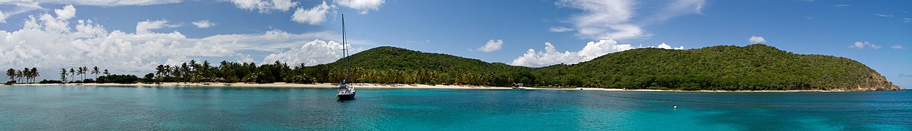 Saltwhistle Bay Panorama - panoramio (cropped).jpg