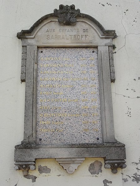 File:Sarraltroff (Moselle) église (06), plaque guerre B.jpg