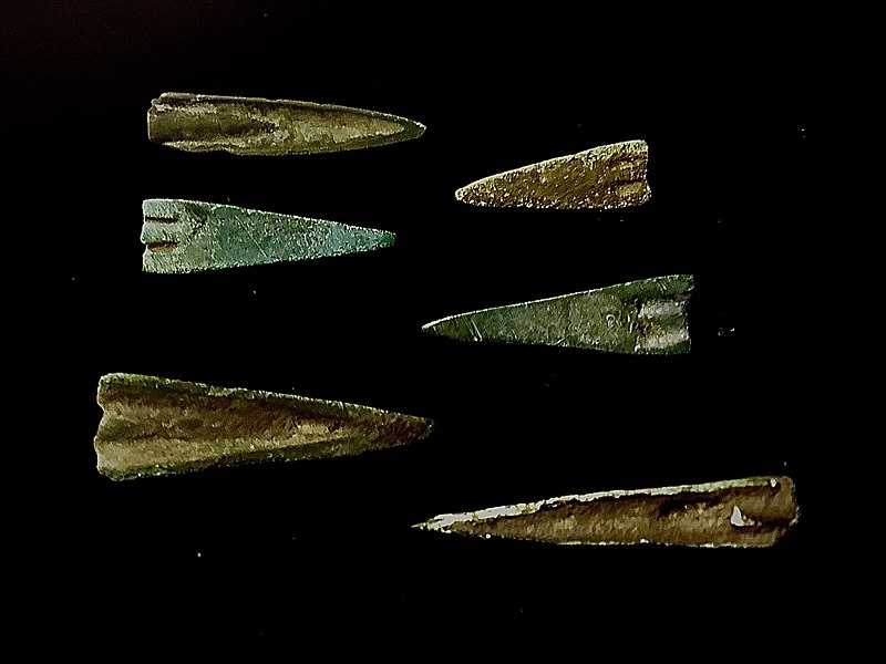 File:Scythian Bronze Arrowheads c700-300 BC.jpeg