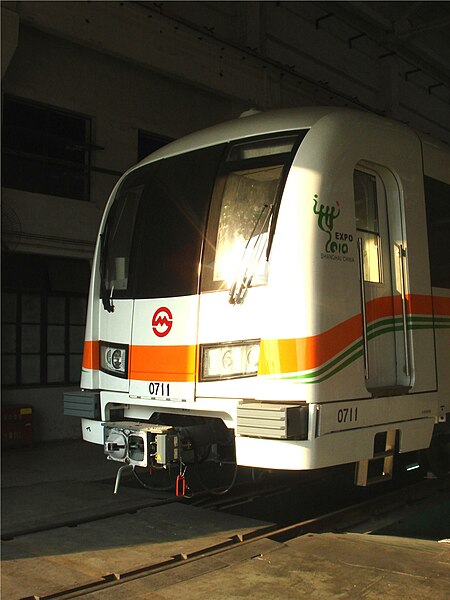 File:Shanghai Metro Line 7 07A01 (AC10) Train.jpg