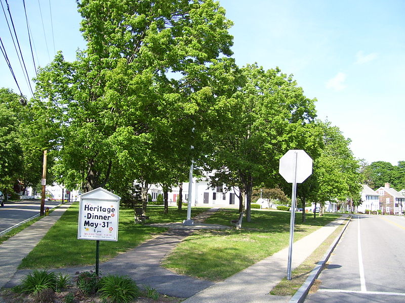 File:Slatersville Common RI.jpg