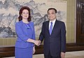 Solvita Āboltiņa tiekas ar Ķīnas Ministru prezidentu.jpg