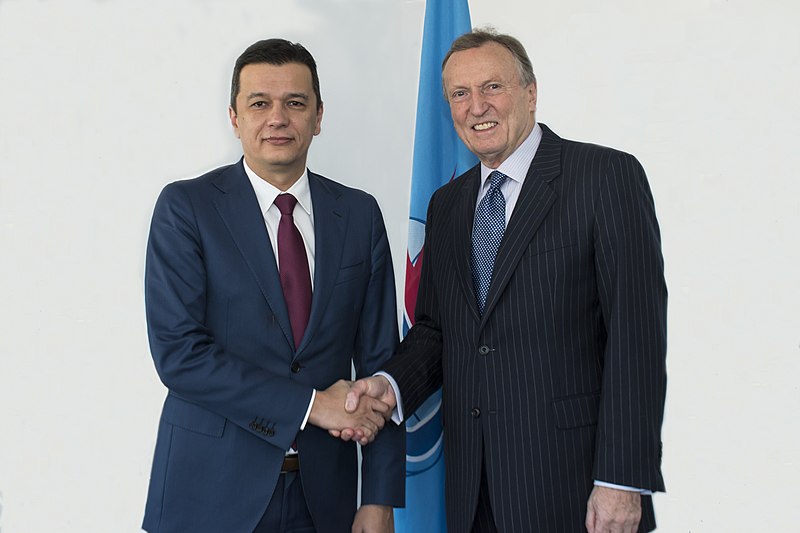 File:Sorin Grindeanu with Malcolm Johnson in Geneva - 2018 (25019917997).jpg