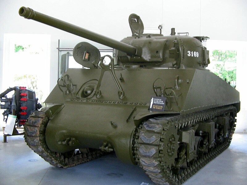 File:Srednji tank M4A3 Sherman.jpg