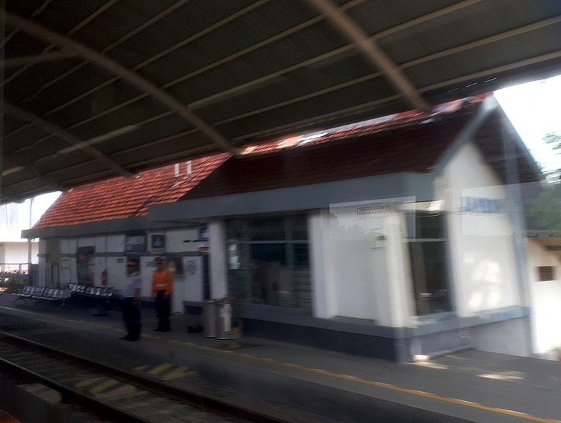File:Stasiun Jambon 2020.jpg