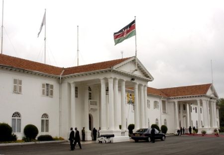 Tập_tin:State_House_Nairobi.jpg