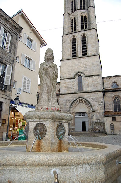 File:Statue de saint Martial à Limoges.JPG