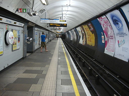 Stockwell tube station 1