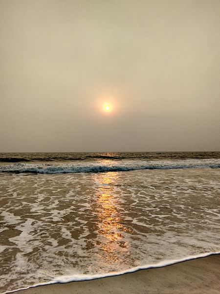 File:Sunset at Mangalore Beach.jpg