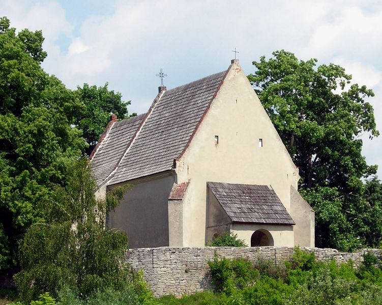 File:Szydlow church 20060619 1436.jpg