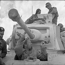 Matilda II Infantry tank and crew, North Africa, 1940 E1498 The British Army in North Africa 1940 E1498.jpg