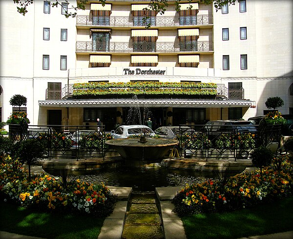 The Dorchester, where Horne suffered his second, fatal heart attack