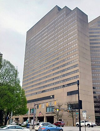 <span class="mw-page-title-main">The Plaza Hotel Columbus at Capitol Square</span> Highrise hotel in Downtown Columbus, Ohio