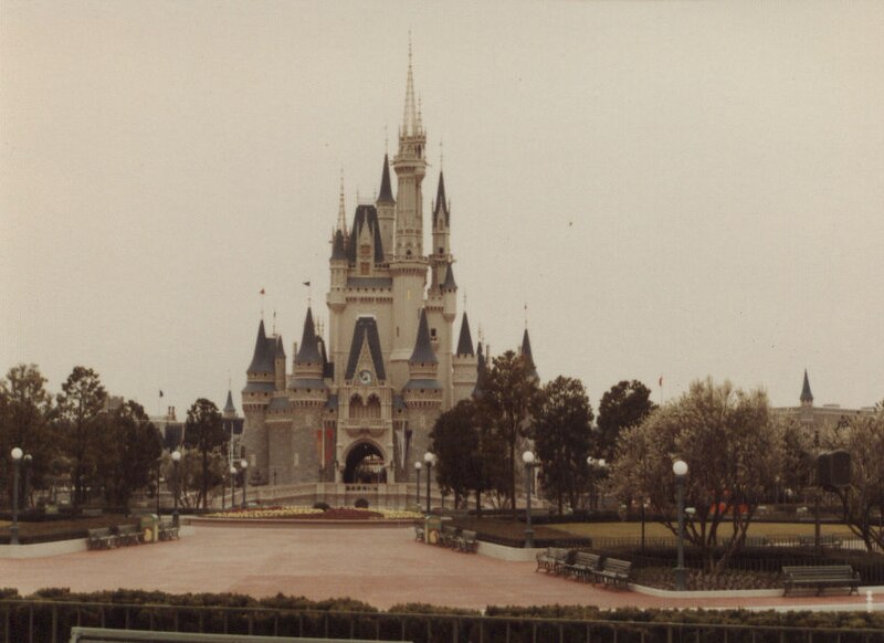 File:Tokyo Disneyland CinderellaCastle.jpg