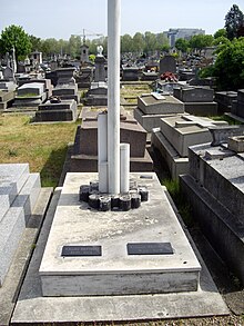 Tombe Étienne Béothy (István Beöthy), Cimetière de Montrouge.jpg