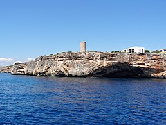 La Torre dels Falcons, une tour de guet construite en 1577.