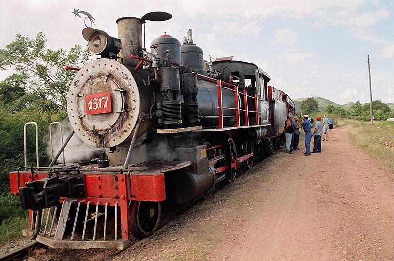 File:Touristic train - panoramio.jpg