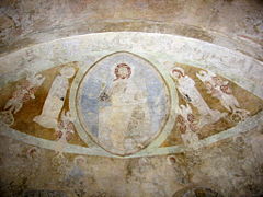 Pinturas polícromas del siglo XII en el ábside occidental