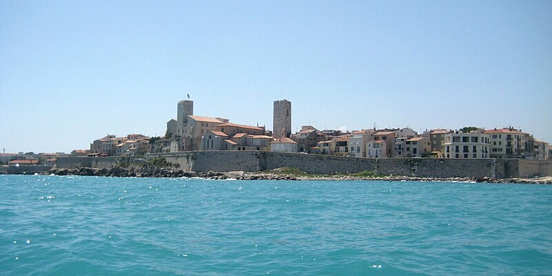 File:Vue generale Antibes.jpg