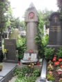 Tombo de Karel Čapek kaj Olga Scheinpflugová en la tombejo Vyšehrad