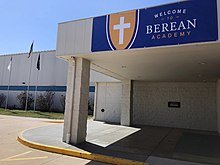 Добро пожаловать в Berean Academy.jpg