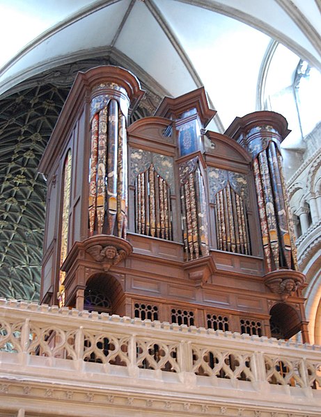 File:West view of Organ, Gloucester Cathedral - geograph.org.uk - 2708525.jpg