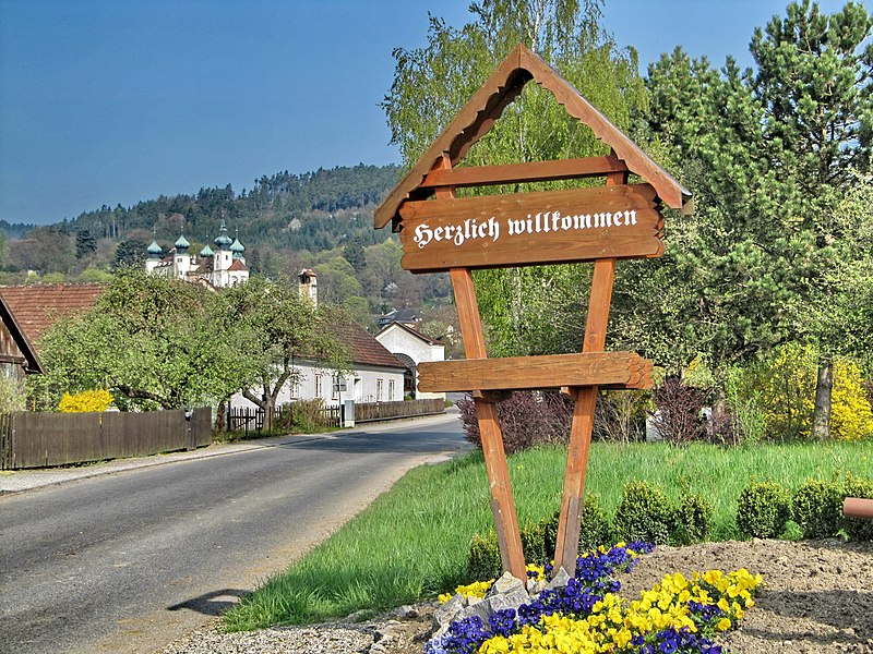 File:Willkommen-II - panoramio.jpg