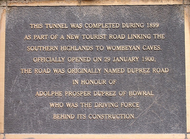 File:Wombeyan Caves Road tunnel plaque.JPG