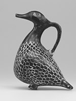 "Tell el-Yahudiya" Vase in the Shape of a Duck MET 23.3.40 left.jpg