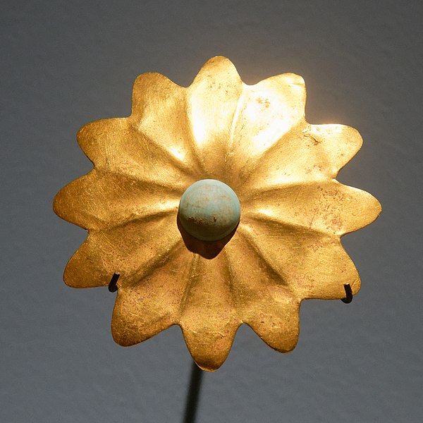 File:12-petalled flower MNAT SZM001.jpg