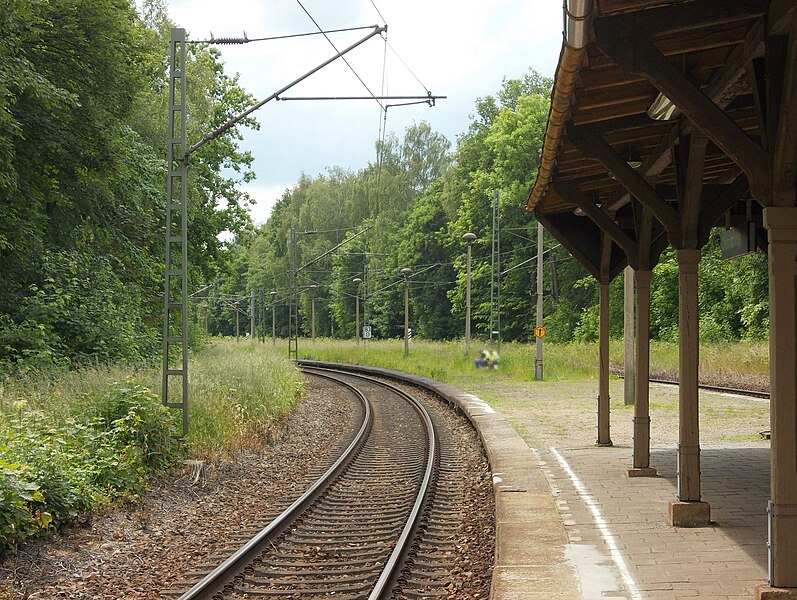 File:2014-06-03-Chemnitz-Hp-Mitte-Bahnsteig-Richtung-Werdau-2.jpg